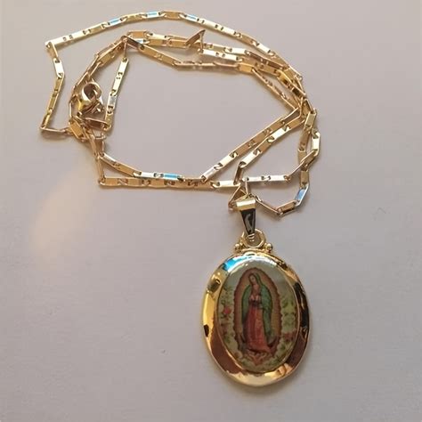 Vintage Virgin Mary Pendant Necklace Men S Oval Pendant Church Prayer