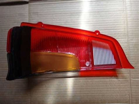 Peugeot 106 Right Tailight Only Plastic Lens Feu Arriere Droit