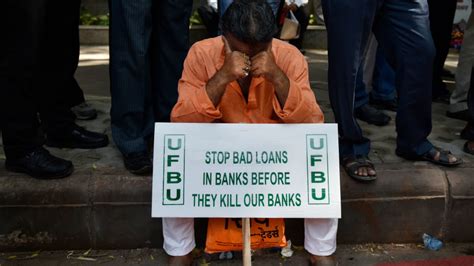 India's banks have a bad loan problem, but financial experts still see ...