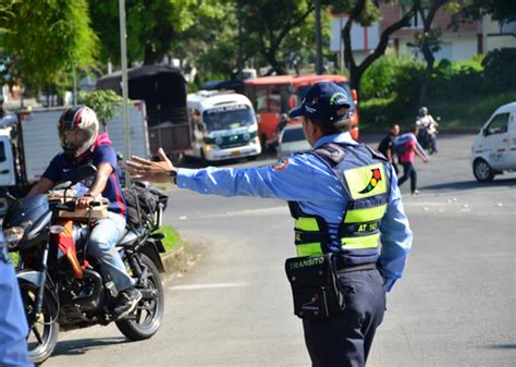 Ya Saben El Valor De La Multa Por No Usar El Chaleco Reflectivo En