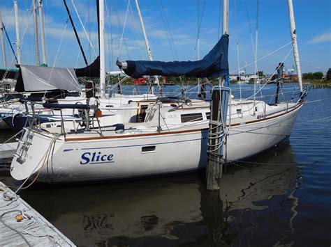 1987 Cal 33 Sail Boat For Sale