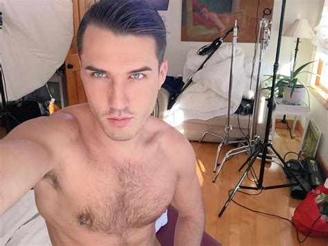 TW Pornstars Icon Male Twitter RT THEO FORD XXX On Set For