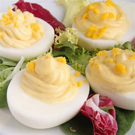 Egg with mayonnaise — Stock Photo © studioM #8934626