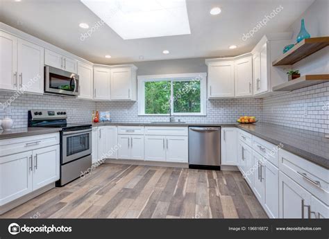 White Kitchen Cabinets With Grey Quartz Countertops – Countertops Ideas