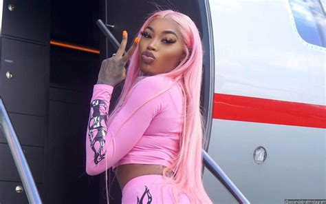 Asian Doll Goes Off On Critic Who Mocks Her For Dating Several Guys In