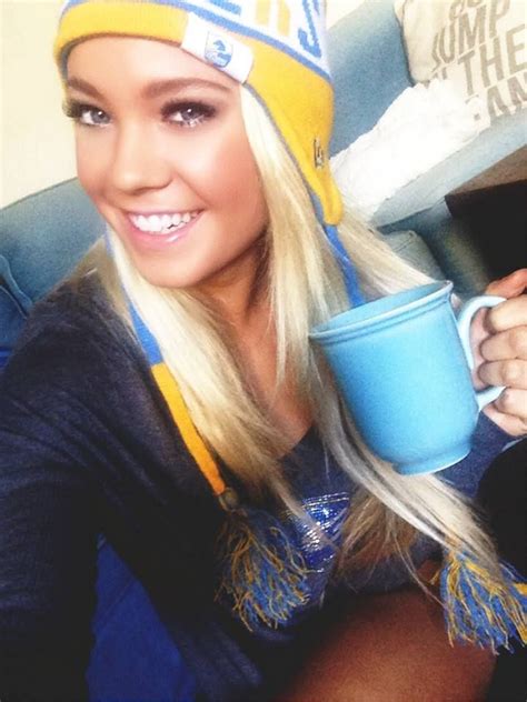 Charger Girl Selfie Nfl Fans Girl Fashion