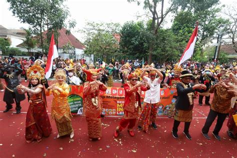 Karnaval Kota Malang, Pestanya Budaya Nusantara | SurabayaPost