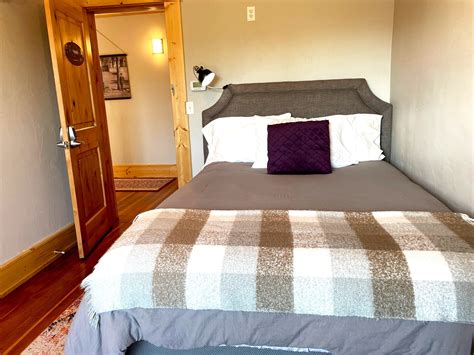 Swanky Digs — The Central Hotel | Burns Oregon