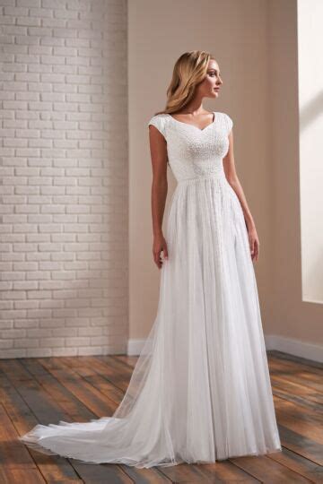 Modest Bridal By Mon Cheri Tr Cap Sleeve Wedding Gown