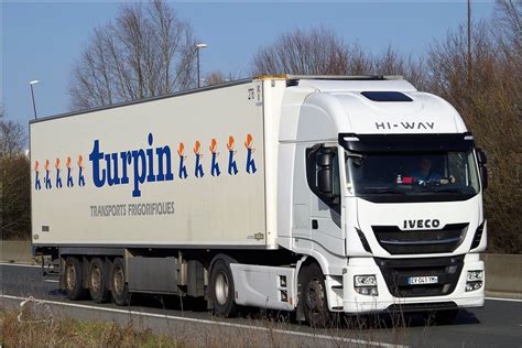 Iveco Stralis Hi Way XP Transports Turpin Prémesques F Flickr