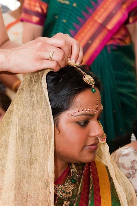 Noiva Hindu foto de stock Imagem de jóia ceremony indian 10541518