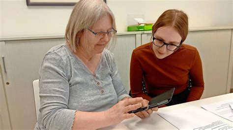 Angebot In Nagold Sch Ler Schulen Senioren An Den Smartphones Nagold