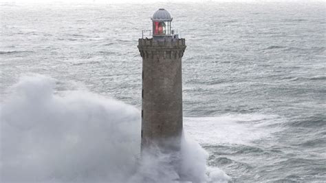 Phare De Kéréon Un Siècle De Secrets Du Palace Des Enfers