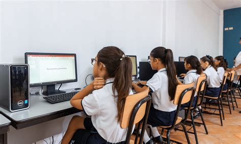 Importancia De Las Clases De Cómputo Colegio St Johns