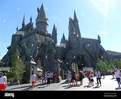 Hogwarts Castle, The Wizarding World of Harry Potter, Universal Studios ...