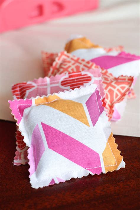 Simple Scrap Fabric Projects On Love The Day