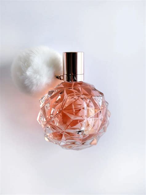 7 Best Ariana Grande Perfumes Reviewed Everfumed Fragrance Shop