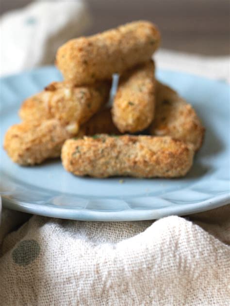 Air Fryer Fried Mozzarella Cheese Sticks - Just An AirFryer