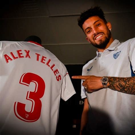 Oficial Alex Telles é anunciado pelo Sevilla futebol internacional ge