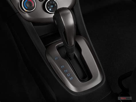 2015 Chevrolet Sonic: 76 Interior Photos | U.S. News