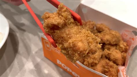 Popeyes Chicken Nuggets Is Finally In Canada And Its So Delicious