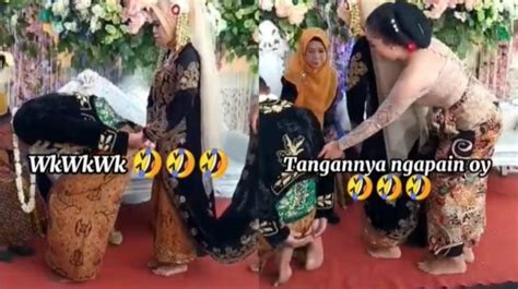 Cara Sungkeman Pengantin Pria Ini Disorot Warganet Maklum Baru