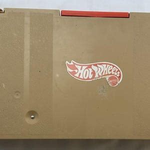 Mattel Hot Wheels City Sto N Go Playset In Good Condition FREE SHIPPING Etsy