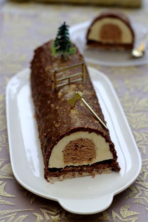 Bûche au praliné noisettes et chocolat blanc Amandine Cooking