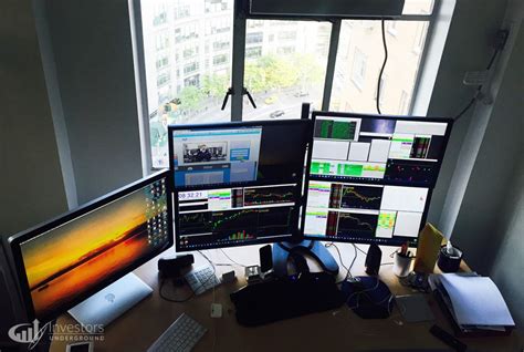 Trading Desks And Monitors From 24 Top Traders