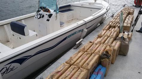 Gnr Apreende Quase Duas Toneladas De Haxixe Num Barco Com Espanhóis No