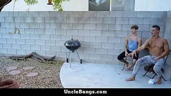 El Perdedor Se Pone De Rodillas Y Abre De Par En Par Para Que El Ganador Se La Folle Xvideos