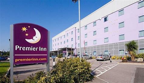 Southampton Airport Hotels | Book Hotels Near Southampton Airport | Premier Inn