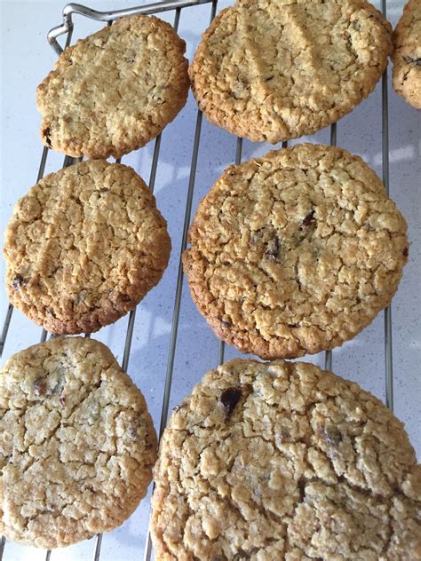 Oat And Sultana Cookies Bunch