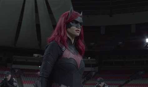 Batwoman O Mouse Review Roundtable End Of The Line