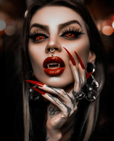 Creepy Halloween Makeup Ideas For Top Beauty Magazines