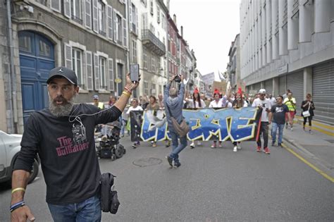 Pau des manifestants anti pass sanitaire toujours déterminés