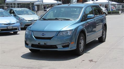 BYD e6 - Green Car Photos, News, Reviews, and Insights - Green Car Reports