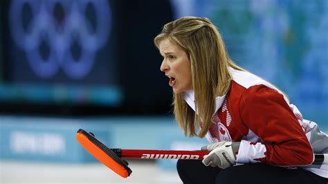 Canada start home Curling World Championships with a win - Eurosport