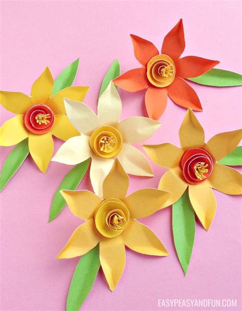 How To Make Paper Daffodils Flower Crafts Paper Flower Crafts Daffodil Craft