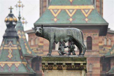 Romulus and Remus statue Stock Photo by ©tony4urban 59567367