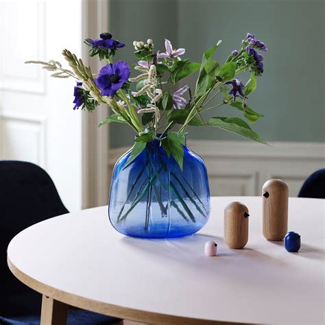 Buy The Normann Copenhagen Step Vase H23 Cm Blue At Kin In