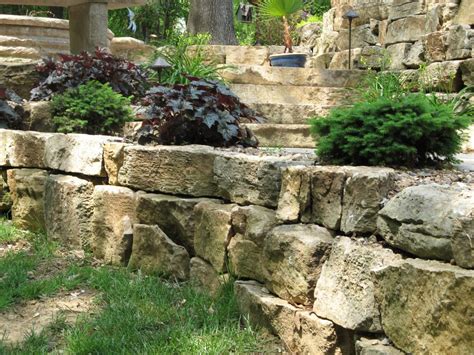 Weathered Limestone Boulders / Ledgerock - Earthworks Natural Stone