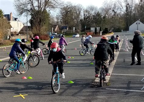 Savoir Rouler à Vélo 2 Apprentissages Massés En Loir Et Cher Usep