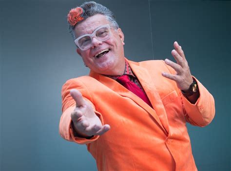 Milton Cunha Comanda O Baile Glam Gay Carnaval Websamba