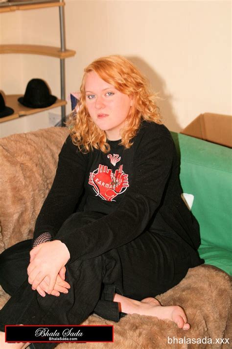 Chubby Amateur MILF Bhala Sada Posing In Her Black Outfit On The Bed CoedCherry