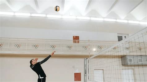 9 Effective Volleyball Passing Drills for Beginners and Pros