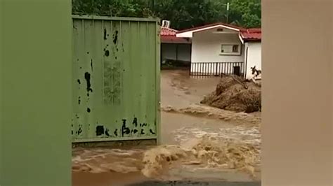 Mujer Denuncia Inundaciones En Su Casa Pide Ayuda De Las Autoridades