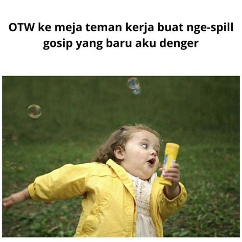 9 Meme Lucu Teman Kerja Ngeselin Tapi Kadang Bikin Kangen