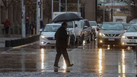 La lluvia no se acaba Nuevo sistema frontal afectará a 10 regiones del