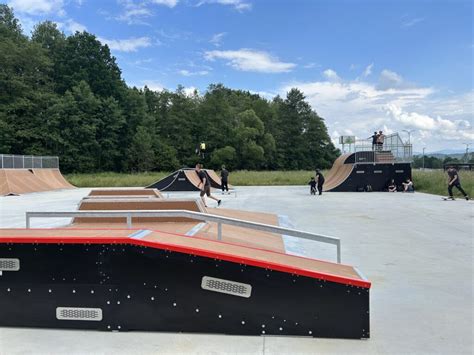 Skatepark Ju Oblegany Przez M Odzie Nowiny Jeleniog Rskie